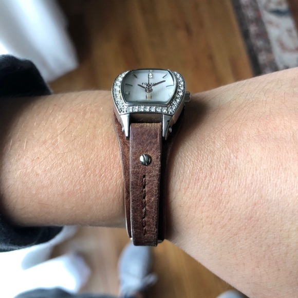Women’s Brown Leather Fossil Watch - Picture 2 of 6